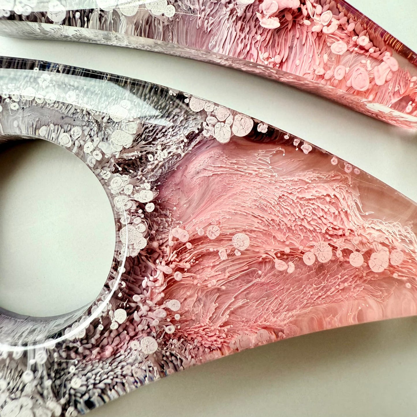 Pink & Black Resin Page Holder Set – Petri Ink Design