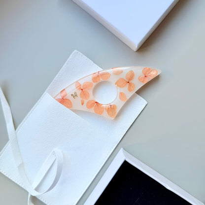 Peach Petal Wing Page Holder
