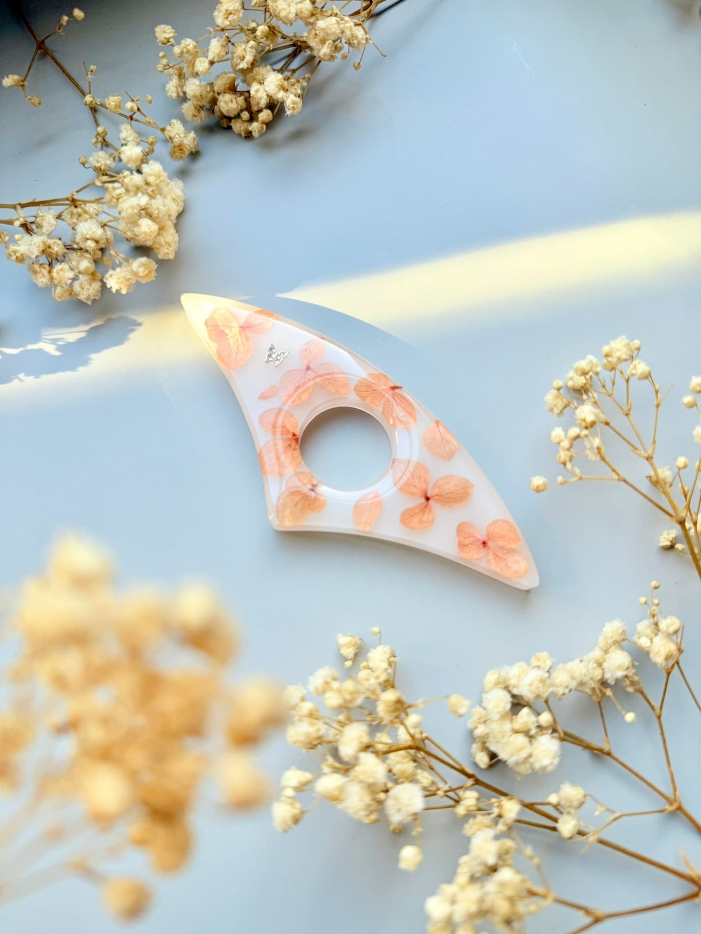 Peach Petal Wing Page Holder