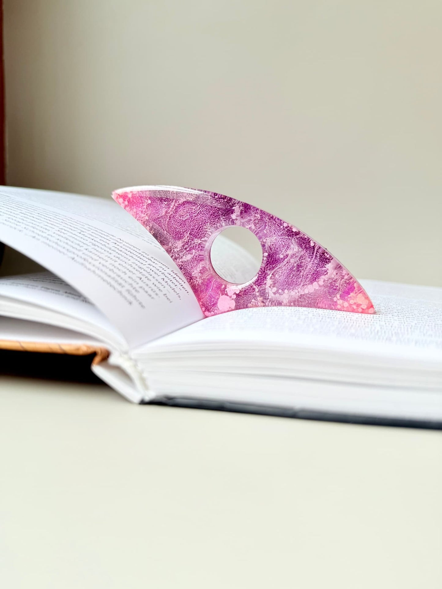Orchid Swirl Page Holder