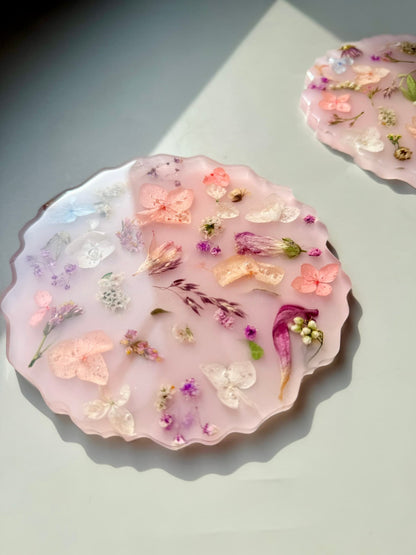 Petal Meadow Scallop Coaster Set